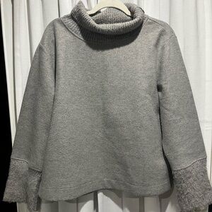 Banana Republic Gray Turtleneck Sweater Size Large Oversized